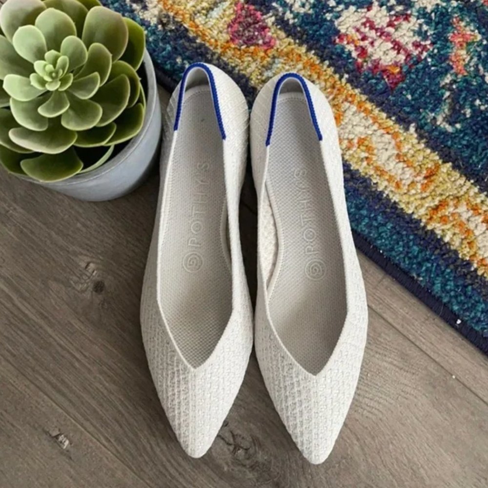 NIB Rothys Point Honeycomb salt size 8 1/2 woman’s Flat Shoes